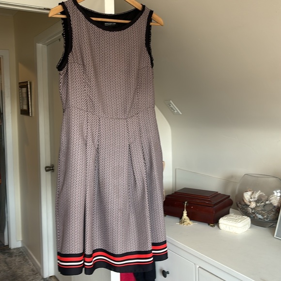 Jones New York Petite Dress - Picture 5 of 8